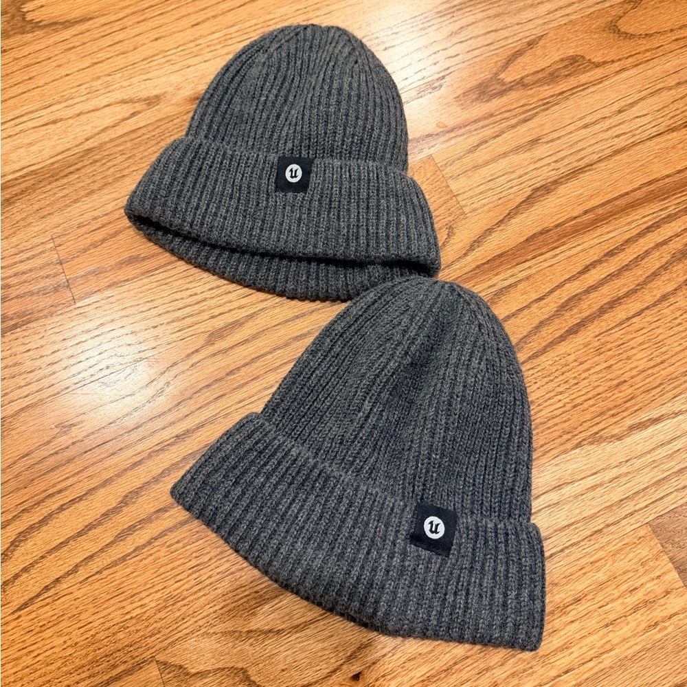 New! Unreal Engine Cozy Gray Women/Kids Beanie Set